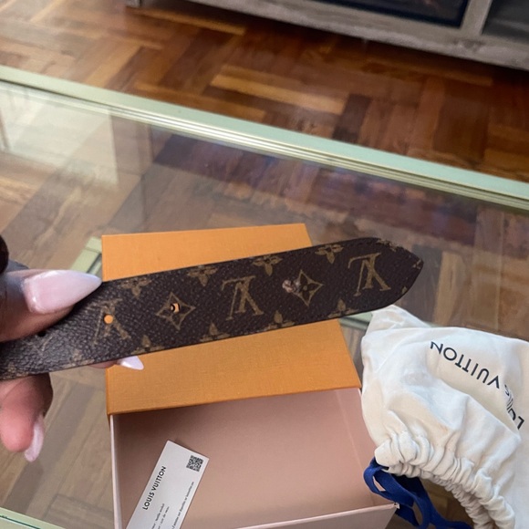 Women’s reversible Louis Vuitton belt - Picture 7 of 7